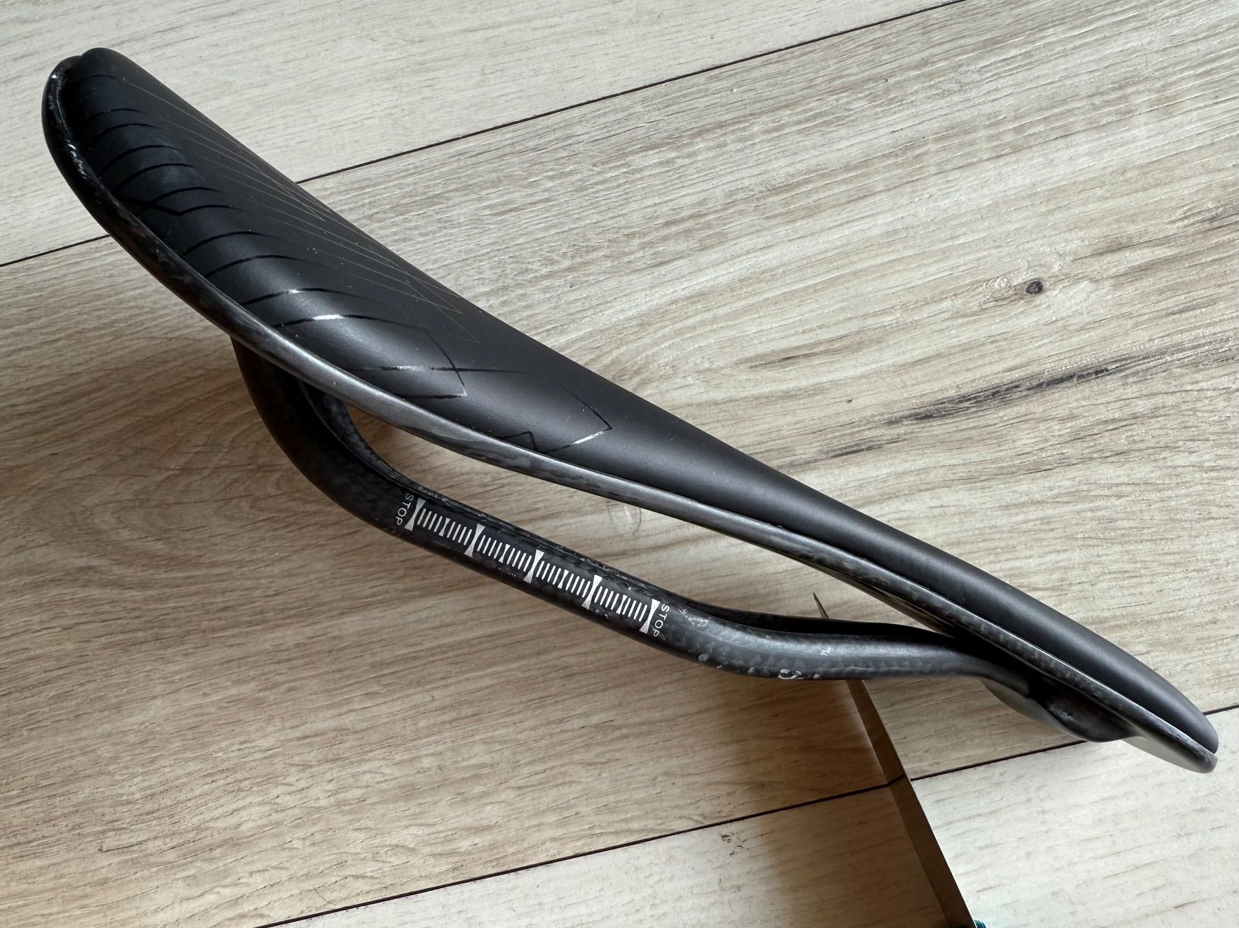 Ersatzteile: Carbon Velosattel 240x140 105g – Gebraucht aus Leysin von awo_cm7y 2