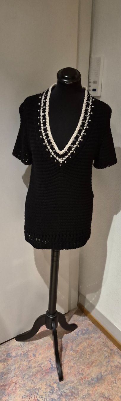 Twinset Pulls & Sweat-shirts: Schwarzer Strick Pullover kurzarm TWINSET Gr. xs – D'occasion à Zürich par Roberto040