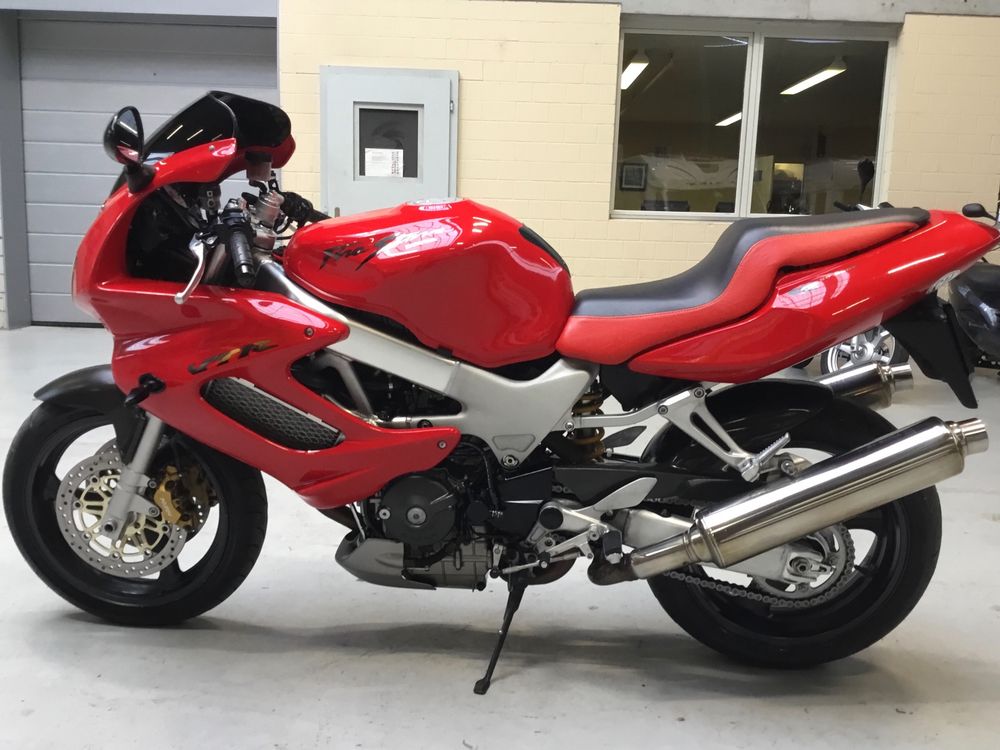 Honda VTR 1000F (Gebraucht) in strengelbach für CHF 1990 – nur Abholung ...