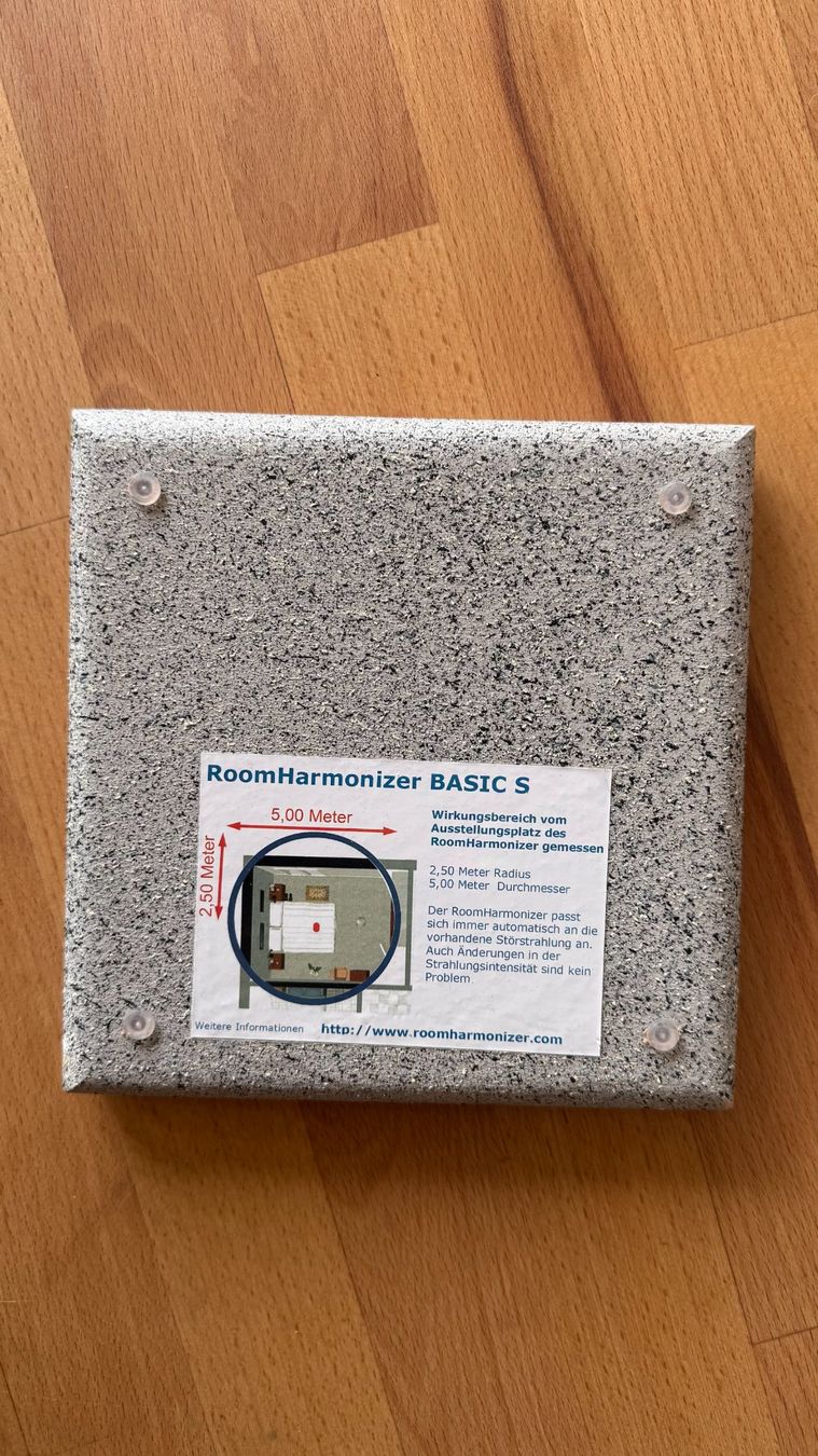 Toutes les décorations: RoomHarmonizer BASIC S Elektrosmog Harmonisierer Platte – D'occasion à Bertschikon Gossau par jreutemann