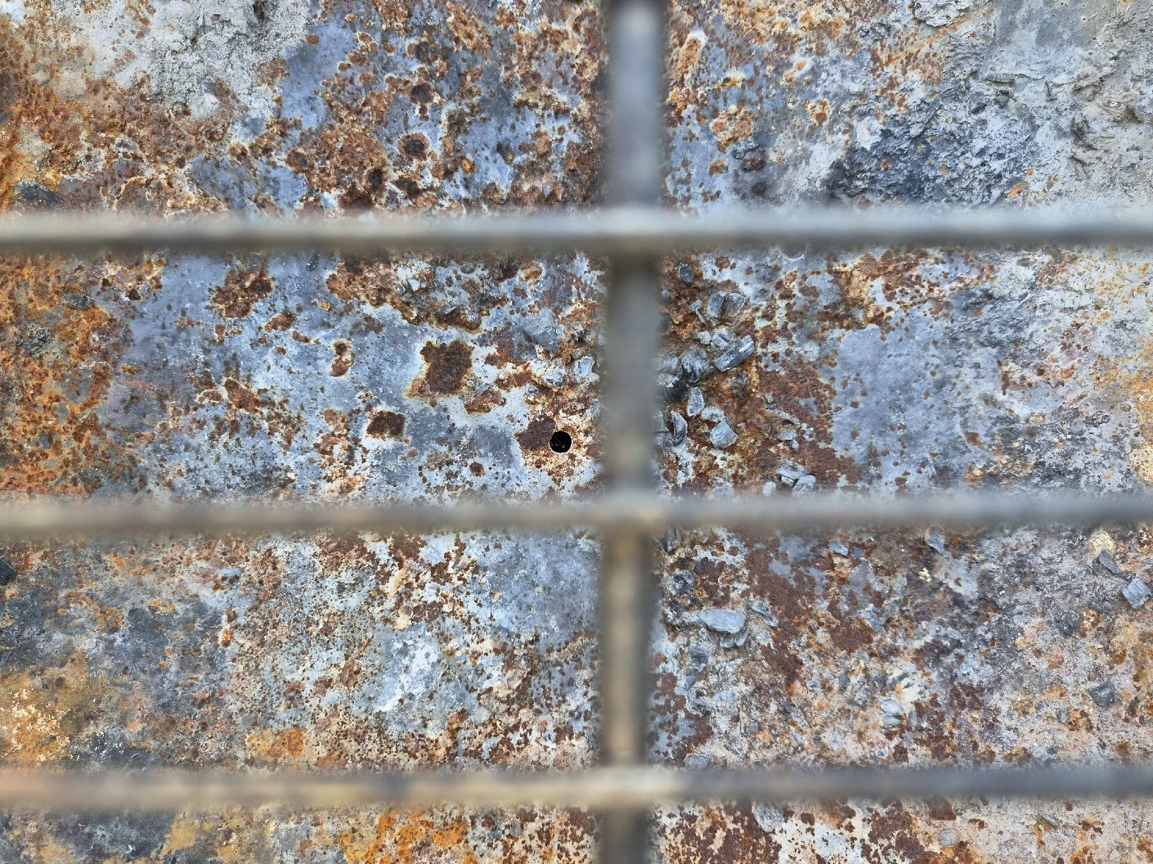 Bracieri: Brasero avec grille de cuisson  – Usato da Crissier venduto da nkummer1 3