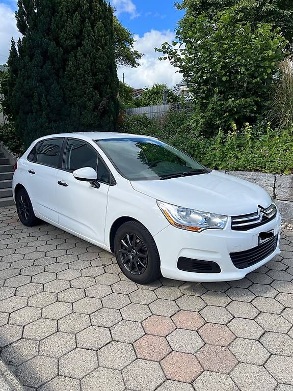 Citroën Automobili: Citroën C4 1.4 CH-Auto – Usato da Hägendorf venduto da Lino021 1