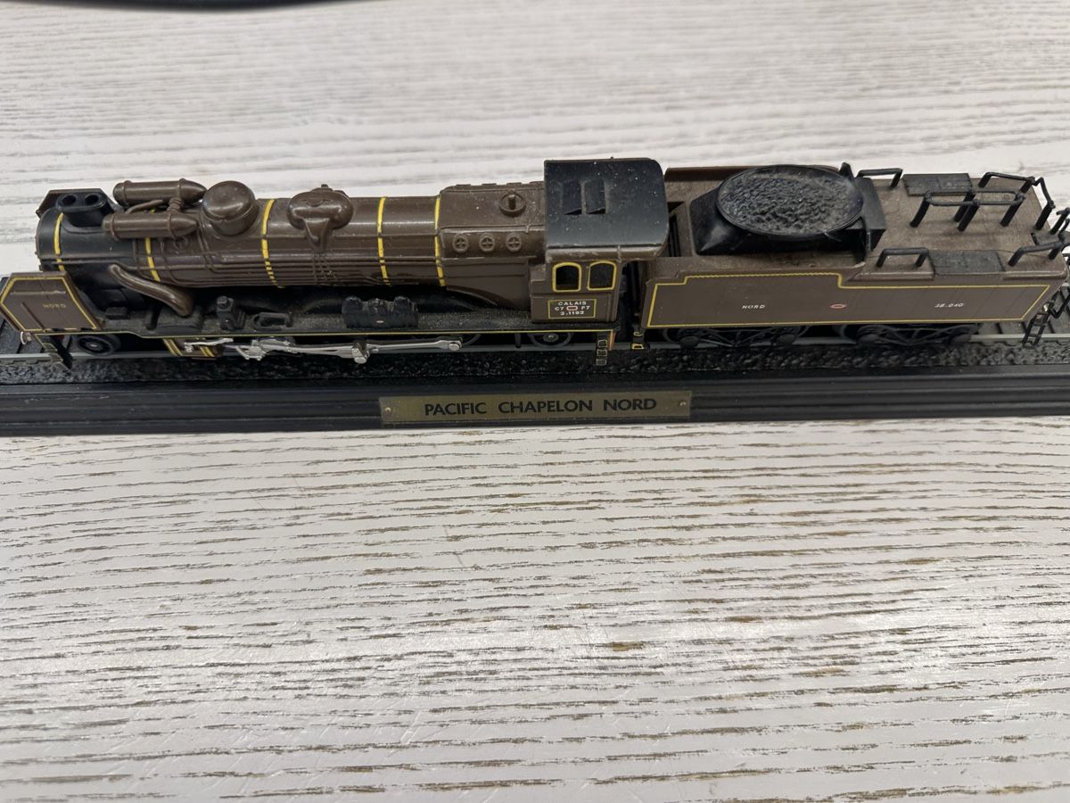 Modelleisenbahnen: Atlas Standmodell Pacific Chapelon Nord – Gebraucht aus Lupsingen von New-Haven