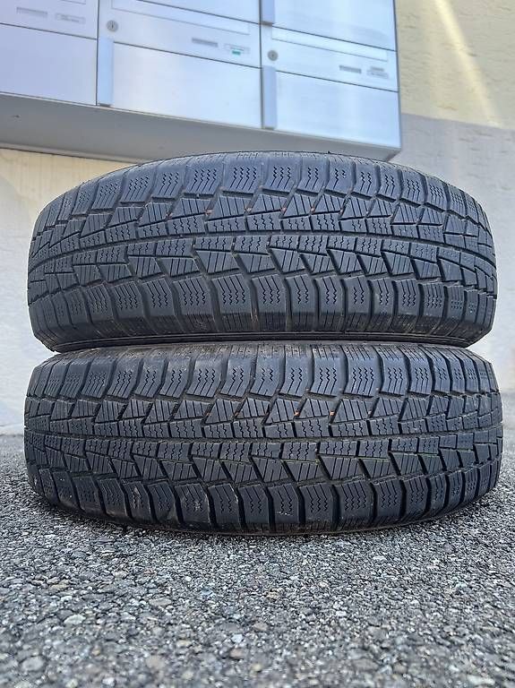 Pneumatici & Ruote complete: 2 x 165/70/14 Gislaved Winterreifen  – Usato da Frasnacht venduto da nobloff 2