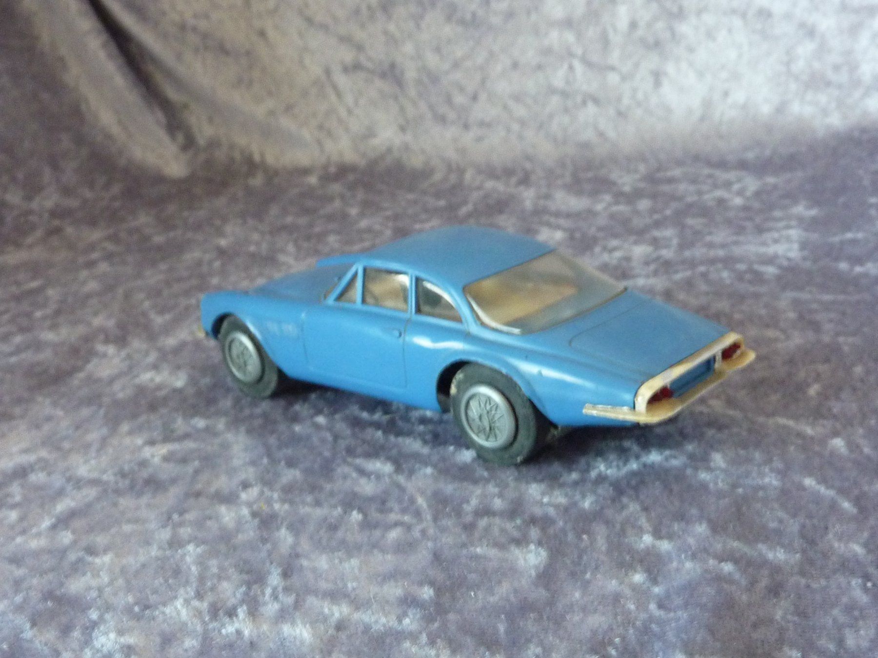 Piste: Ferrari 365 GT 2+2 Stabocar 1:32 – Difettoso da Dürrenäsch venduto da modellautos4you 2