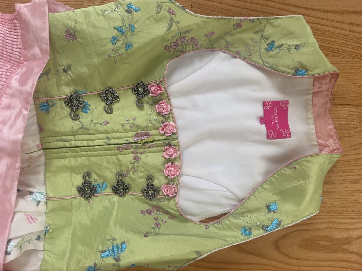 Robes: Kleid Blumenmuster Grösse rosa grün – D'occasion à Therwil par massimo_gino 1