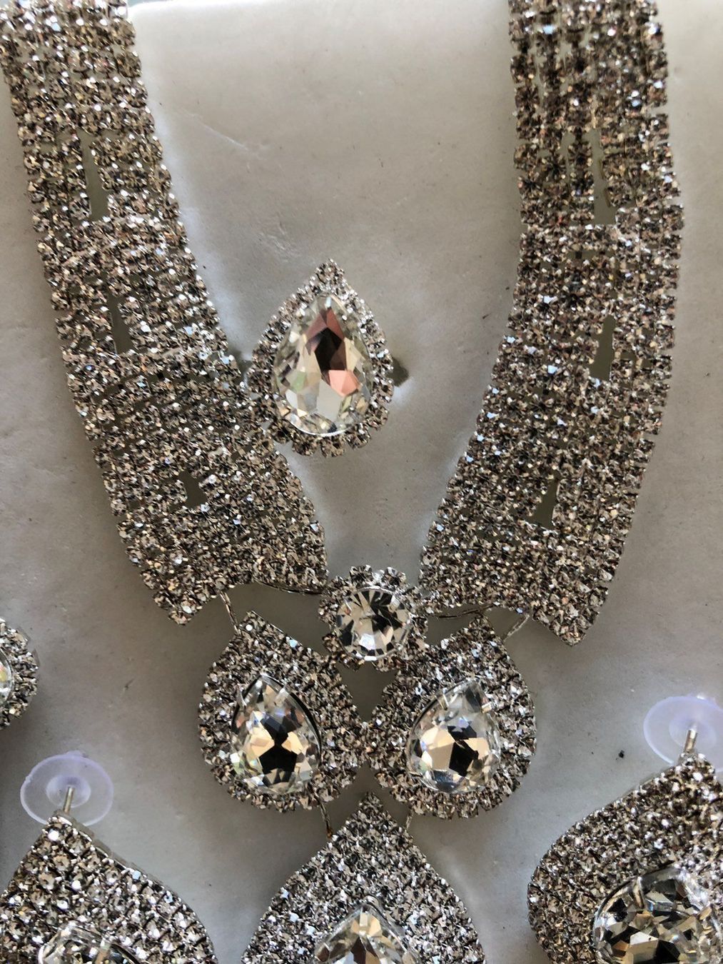 Colliers: Modeschmuck im Set – Neuf (Voir description) à Adliswil par Majeska 4