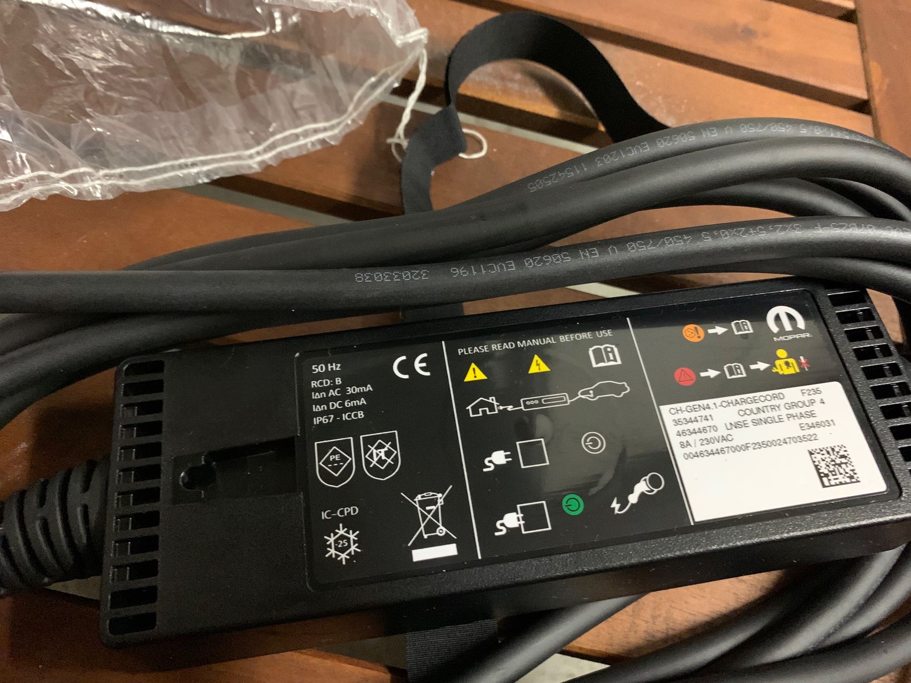 Batterie-Ladegeräte: Ladekabel Mopar CH-GEN4 1-PHASE UNUSED EINZELPHASE – Neu und originalverpackt aus Wettingen von guiwa 1