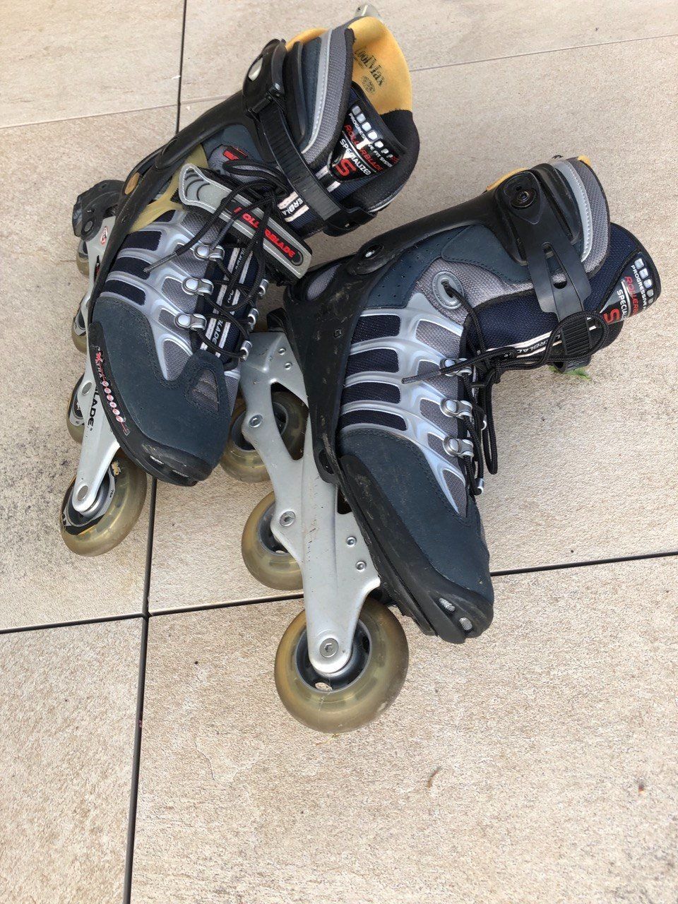 Patins à roul. & inline: Rollerblade - Inlineskates -Gr 45-46 – D'occasion à würenlos par nou_8btk 1