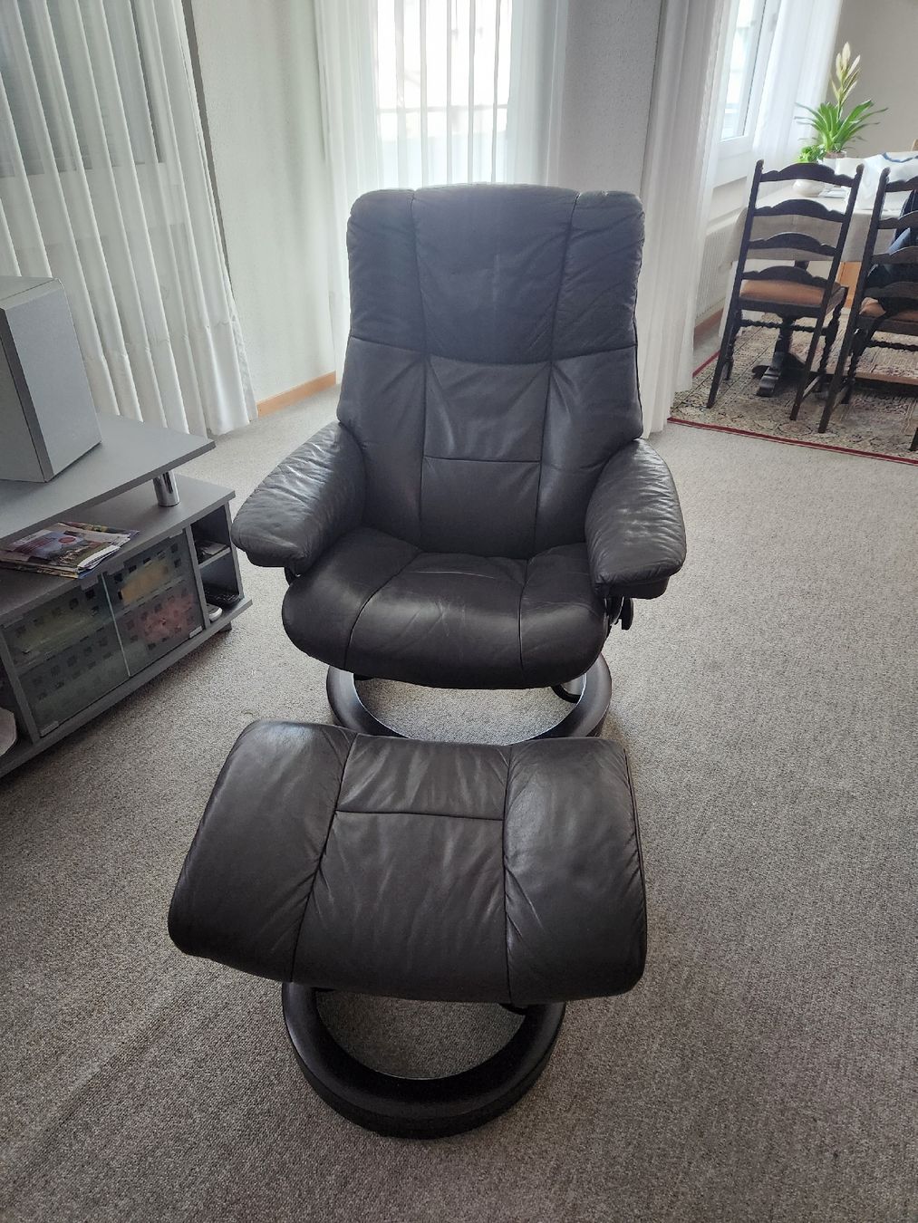 Stressless Poltrone: Stressless Sessel mit Hocker – Usato da Seewen SZ venduto da Gaho8471