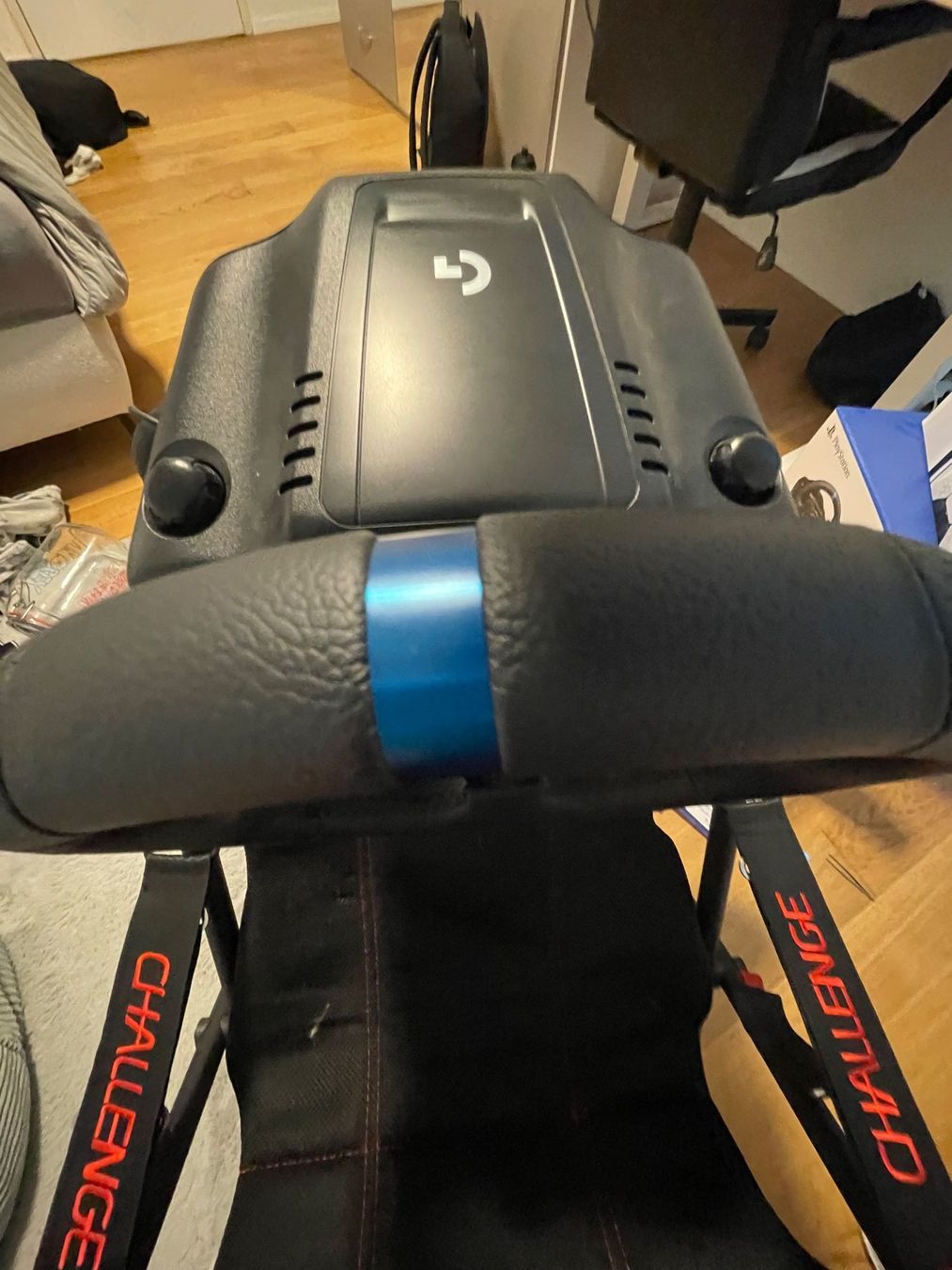 Microsoft Console: ps5mit Pedalen Rennstuhl schwarz – Usato da Burgdorf venduto da ski_5jt6 7
