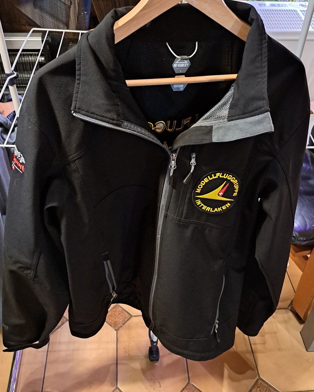 Giacche: Softschelljacke - Modellfluggrupe Interlaken - 1x Getragen – Nuovo (secondo la descrizione) da Alpnach Dorf venduto da bigi1313 3