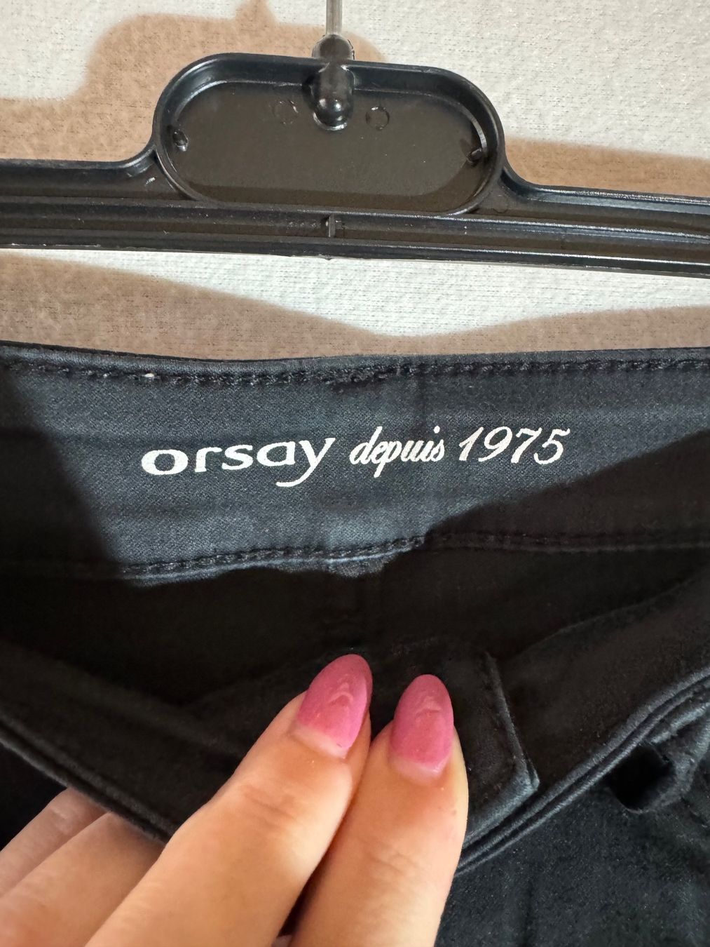Orsay Pantaloni: Schwarze Hose von Orsay Gr. 38 – Usato da Grosswangen venduto da second_hand_dress 1
