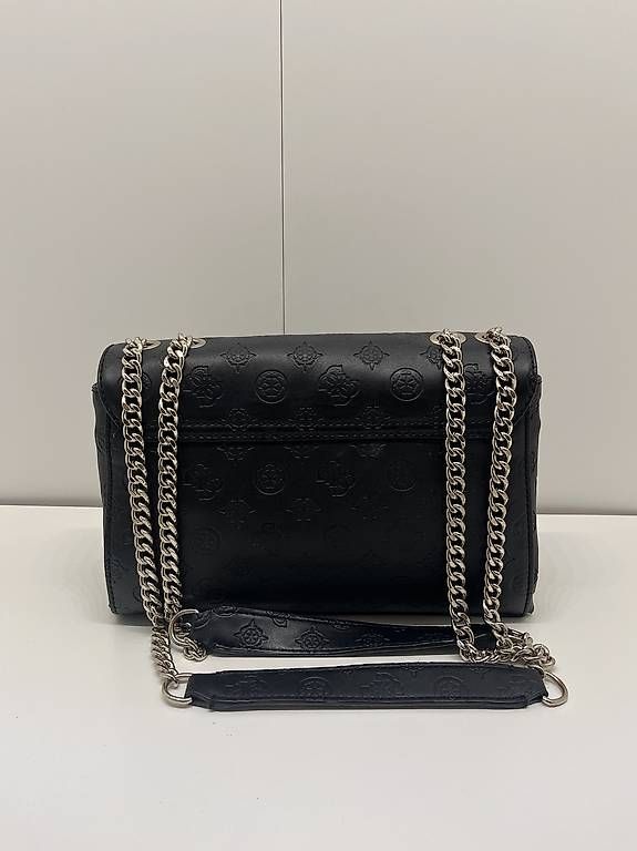 Borse da donna: Guess Handtasch – Usato da Riedholz venduto da lis_q8fn 2