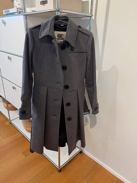 Burberry Mäntel: BURBERRY MANTEL GREY – Neu (gemäss Beschreibung) aus Schwyz von bofb 1