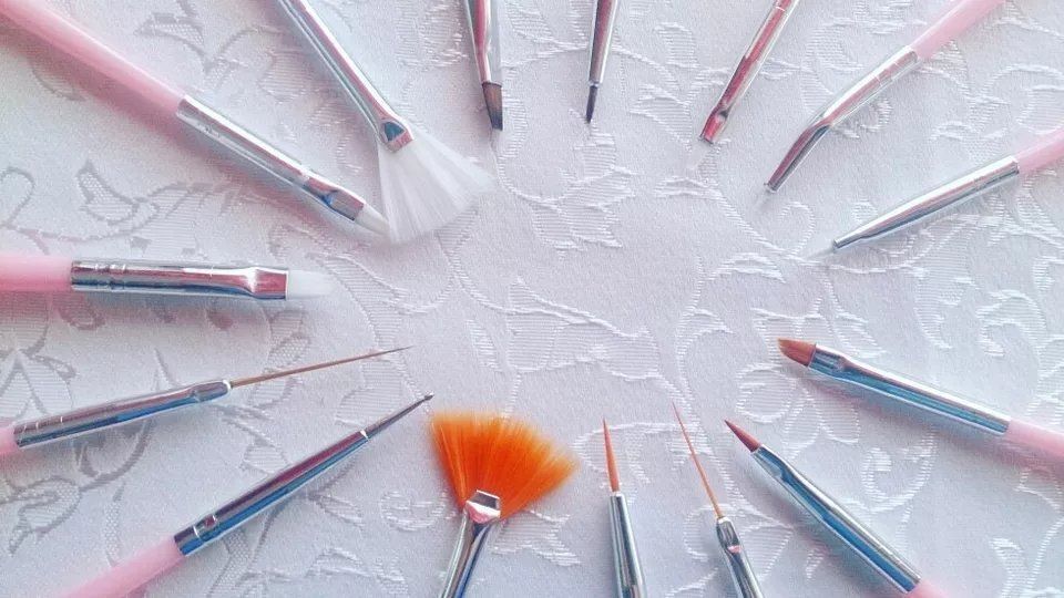 Pennelli: 15 extrafeine Pinsel mit 2 Fächerpinseln – Nuovo e nell'imballaggio originale da Ibach venduto da chaemilochhobbygarte 1