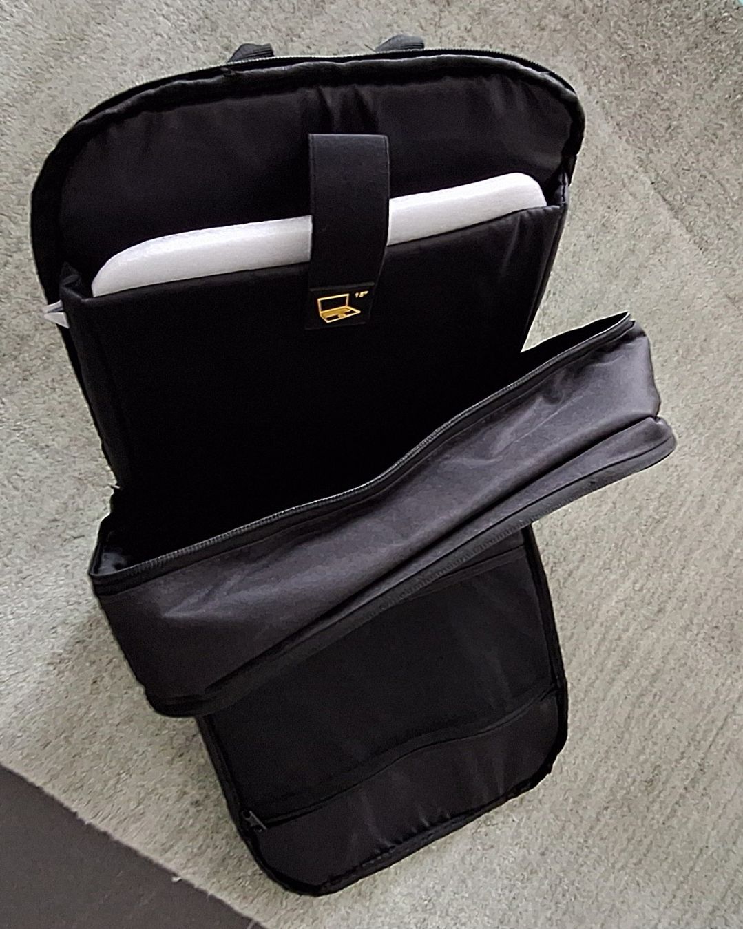 Zaini: Laptoptasche (auch ein Rucksack) gebraucht – Usato da Luzern venduto da 9money9 2