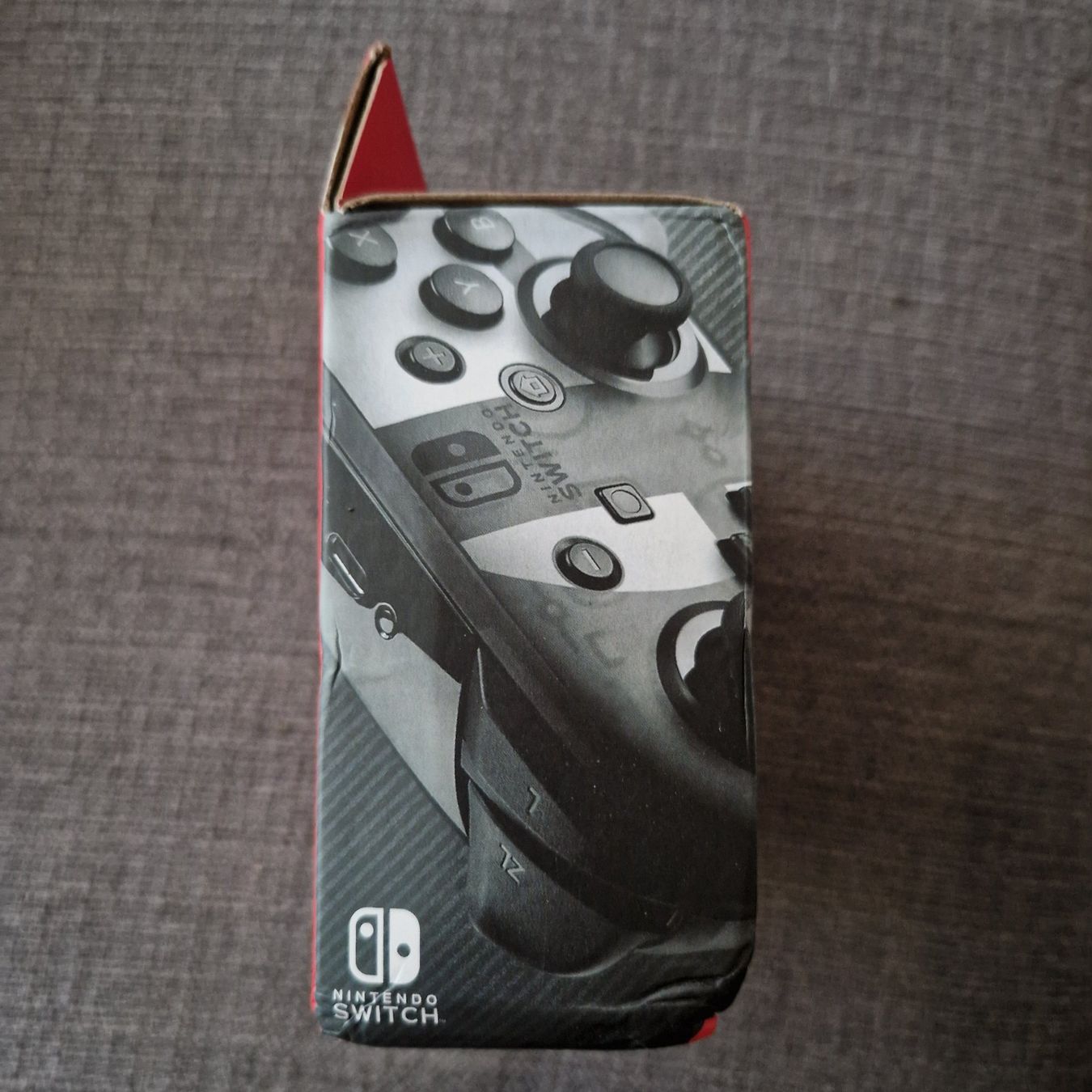 Nintendo Controller: Original NINTENDO Switch Pro Controller (fabrikneu, OVP) – Neu und originalverpackt aus Uster von  2