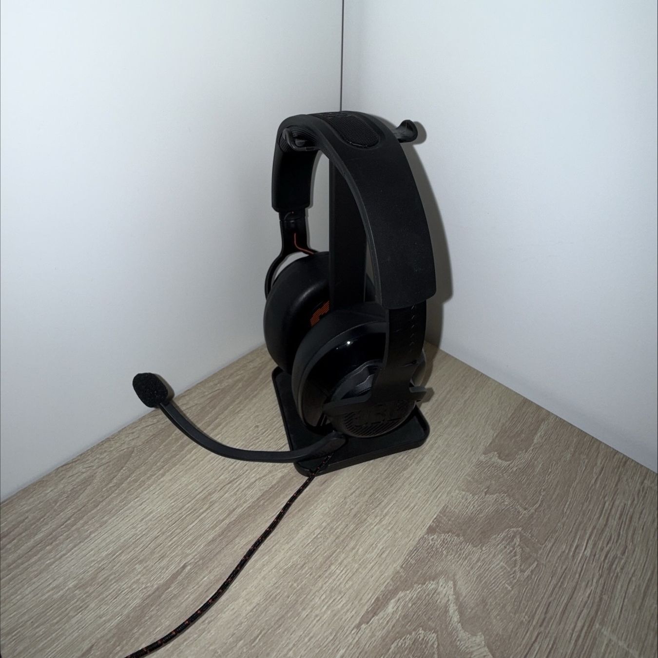 JBL Cuffie: Casque gaming JBL avec micro – Usato da Villars-sur-Glane venduto da kiwi-mintier 1
