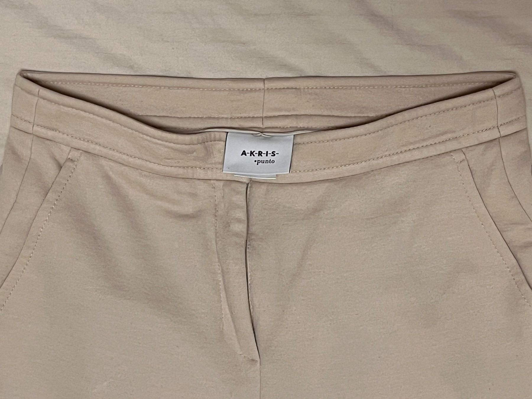 Akris Pantaloni: Schöne Hose von AKRIS Punto – Usato da Zürich venduto da sim_j8hh 1