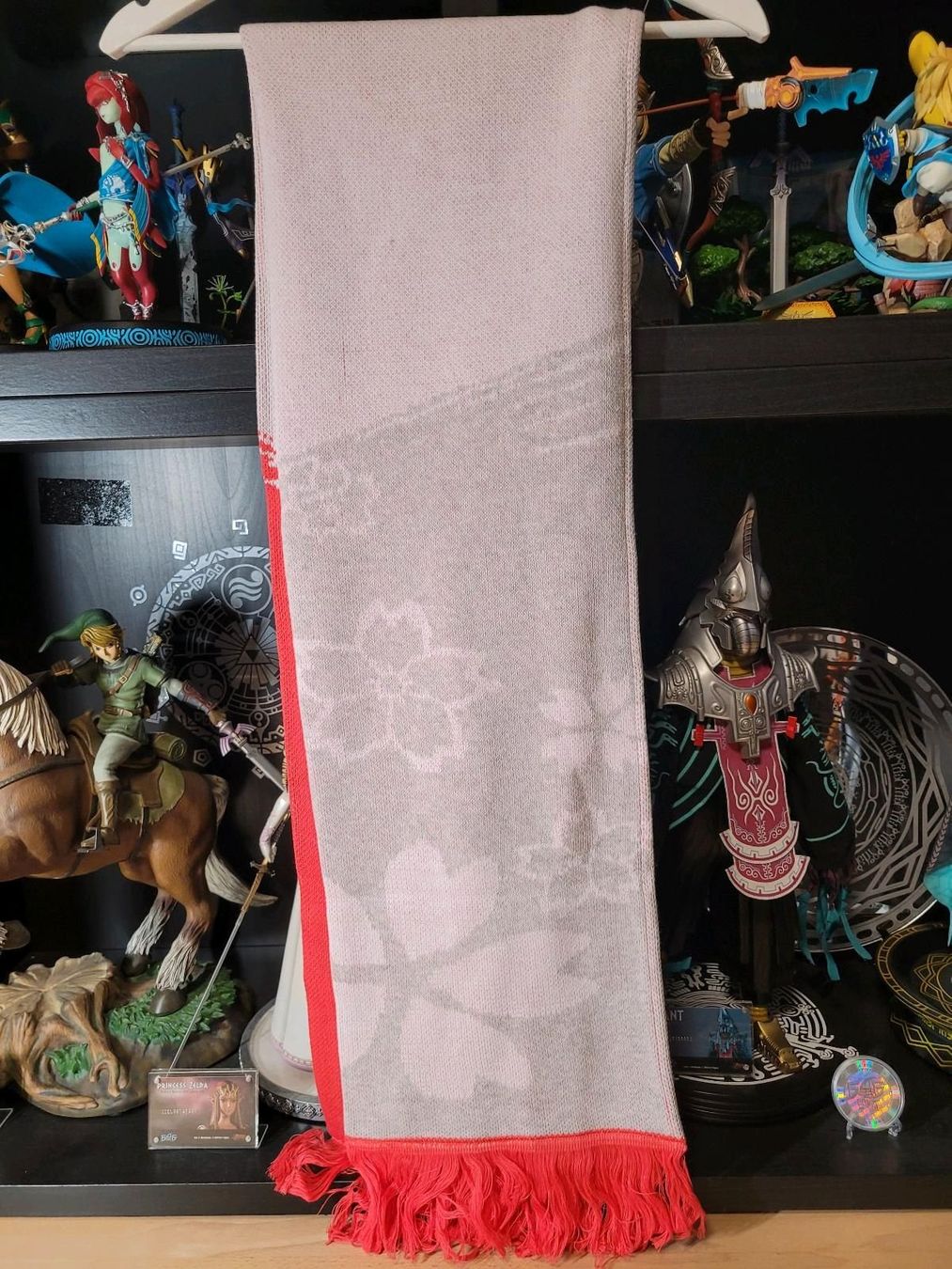 Foulard & Sciarpe: Genshin Impact Schal Yae Miko – Usato da Seuzach venduto da Xauberai 1