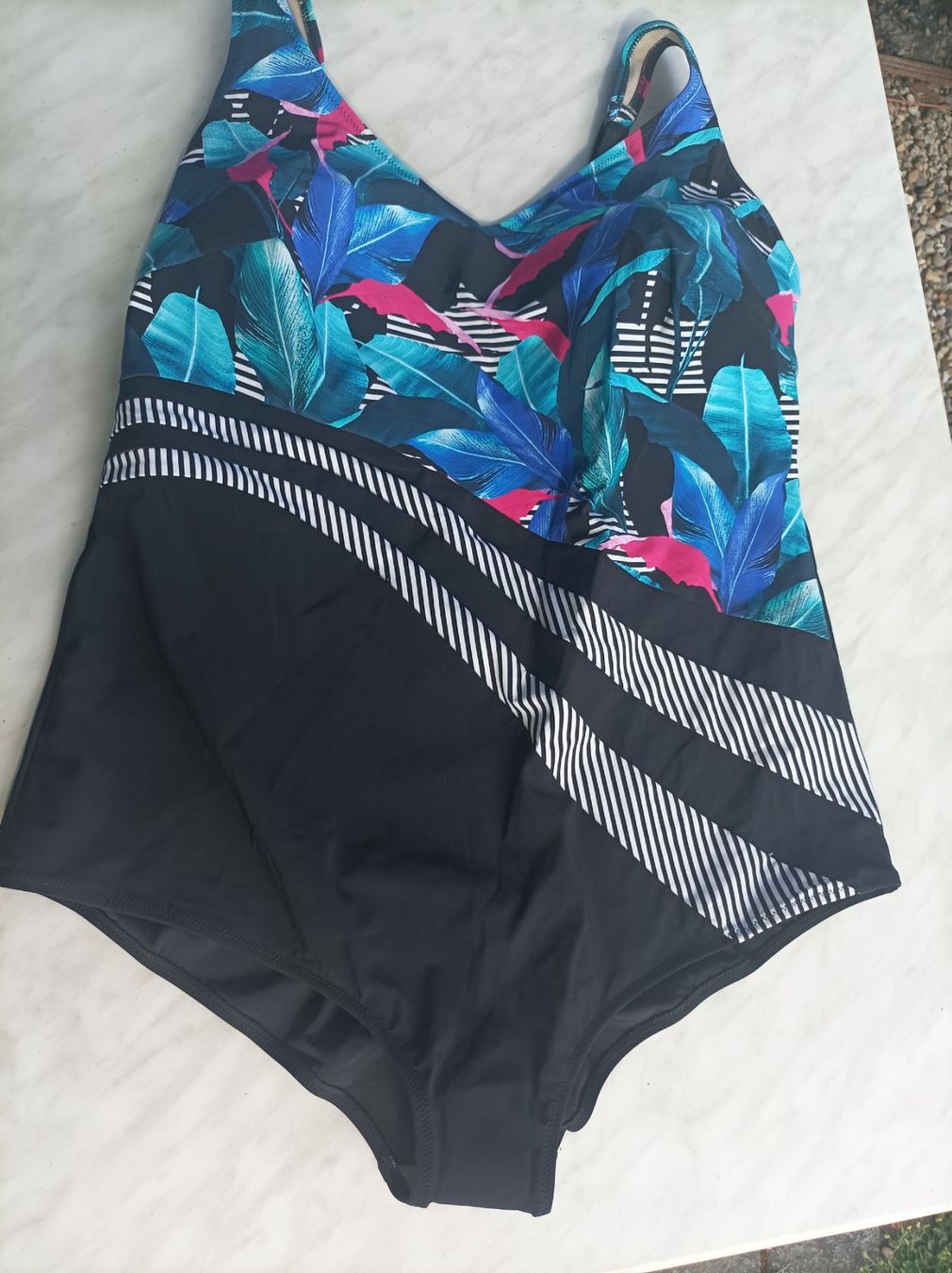 Costumi da bagno & Bikini: Badeanzug Neu von Anita Gr. 54 D – Nuovo (secondo la descrizione) da Rüti ZH venduto da eismeralda