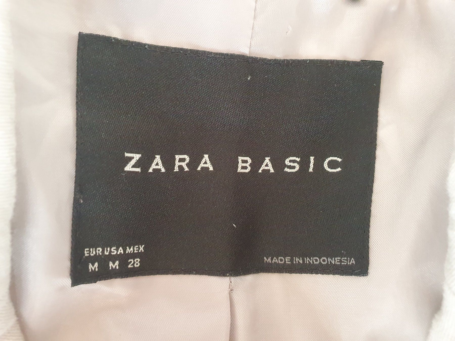 Zara Cappotti: Zara Trenchcoat Gr. M – Usato da Villars-sur-Glâne venduto da richardette 4