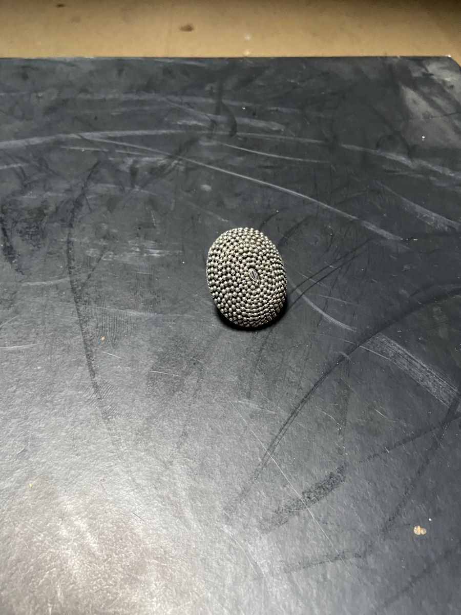 Anelli: Silberfarbener Statement Ring – Usato da Zürich venduto da Sixwieswell
