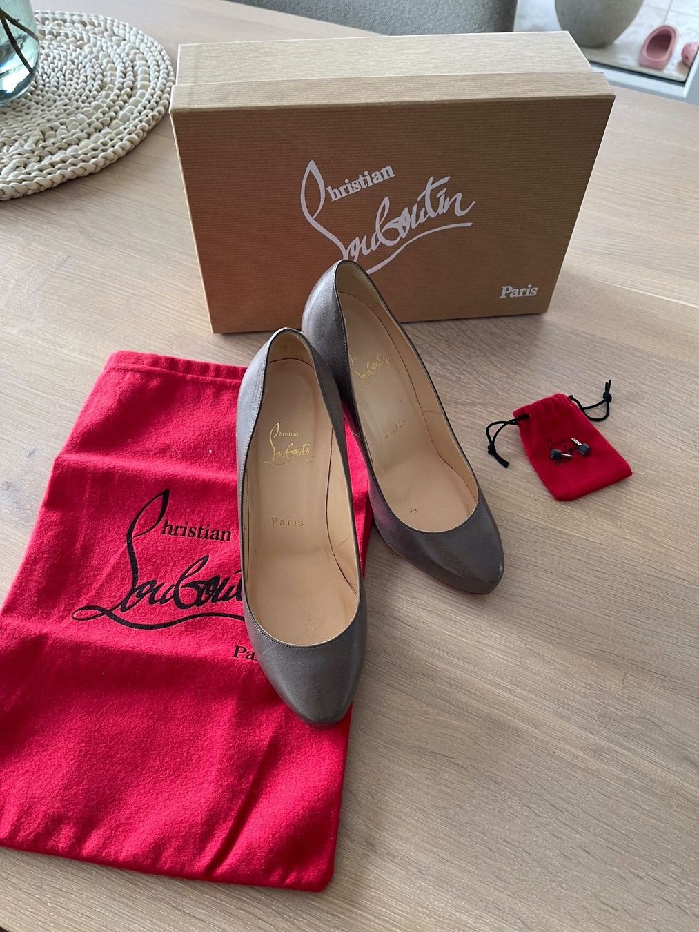 Christian Louboutin Damenschuhe: Christian Louboutin ELISA 100 KID – Gebraucht aus Geuensee von miriamundmartin