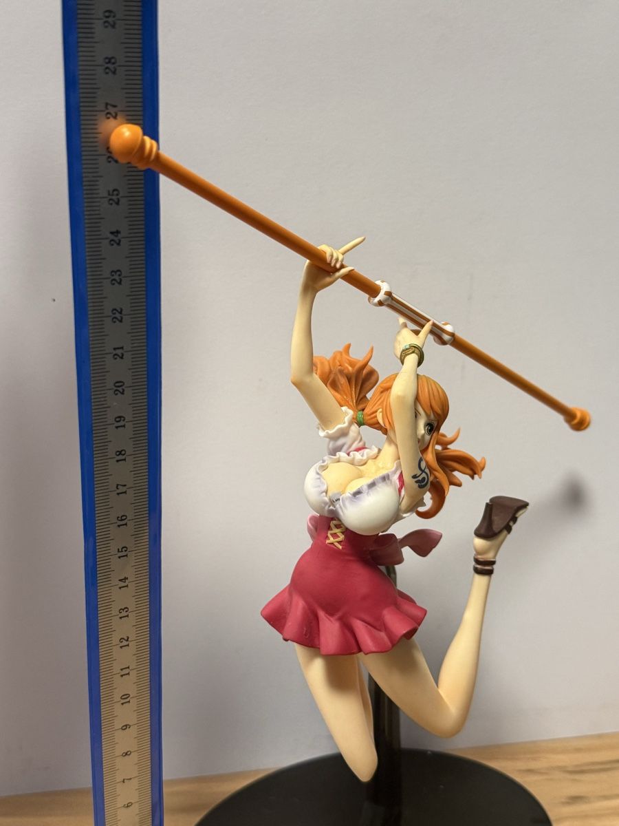 Figurines: Figurine Nami One Piece – D'occasion à Saxon par zkp_kk7n 3