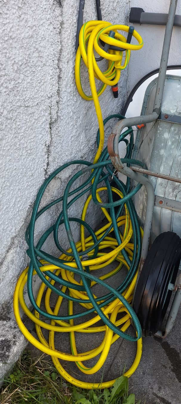 Tubi & Tubi flessibili: Gartenschlauch – Usato da Herisau venduto da komodo0