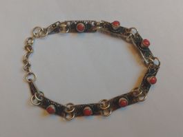 Antikes Silber Armband mit echten roten Korallen