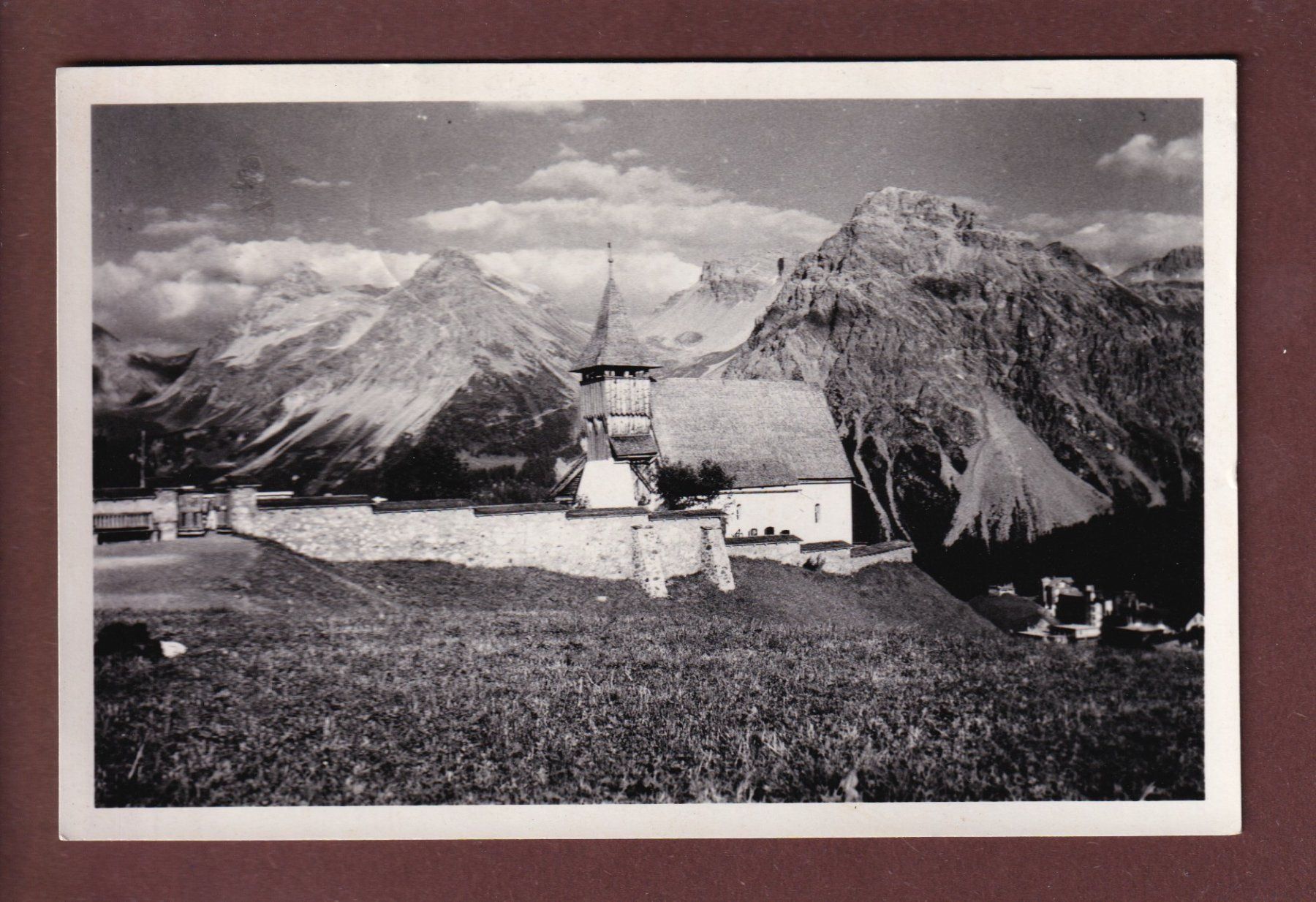 Cartoline postali: Foto - INNER-AROSA - Kirchlein - 1951 – Usato da Pully venduto da nicecards