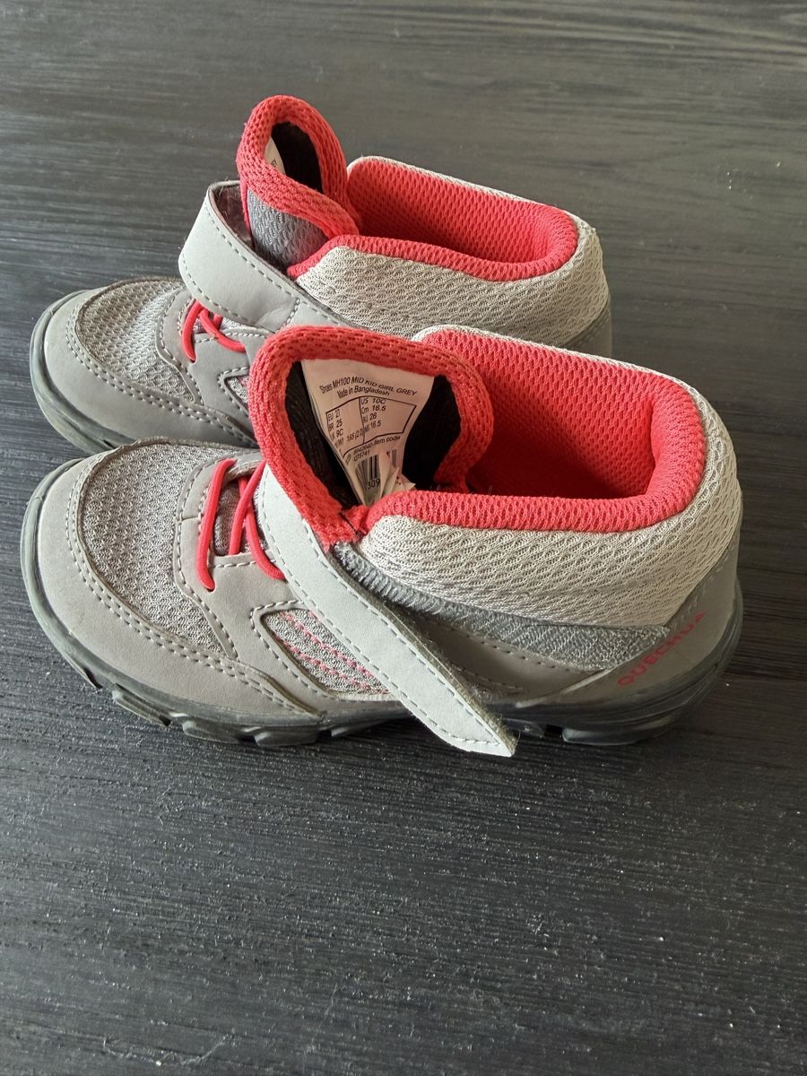 Scarpe per ragazzi: Chaussure enfant Quechua – Usato da Neuchatel venduto da frp_ncm6 2