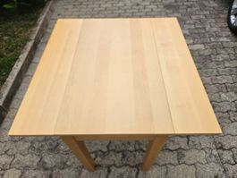 Ausziehtisch