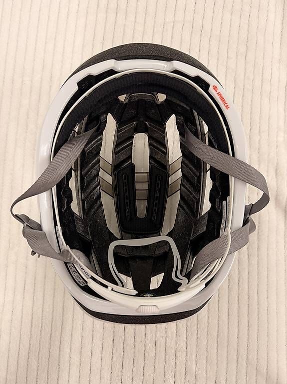 Helme: Giro, Aries Spherical  – Gebraucht aus Kriegstetten von Levin7 2