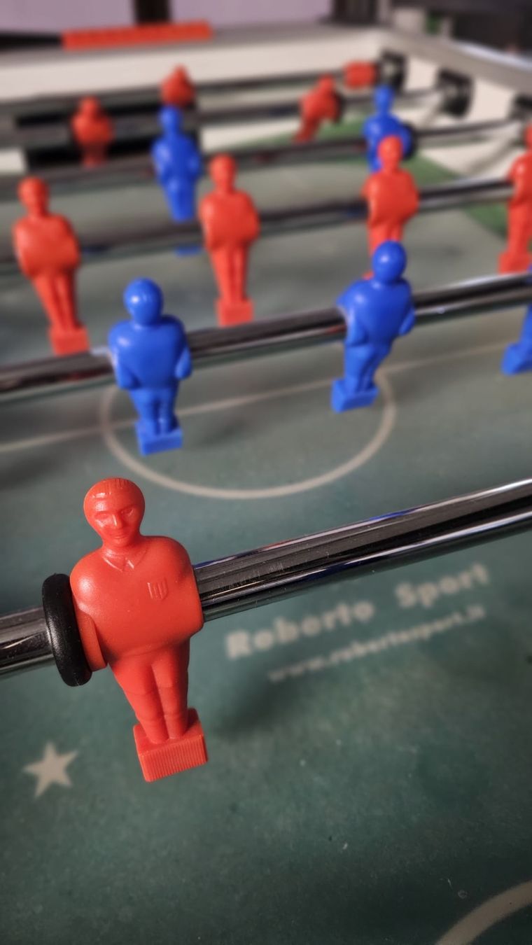 Jouets: Töggelikasten von Roberto Sport – D'occasion à Hünibach par jumasi4