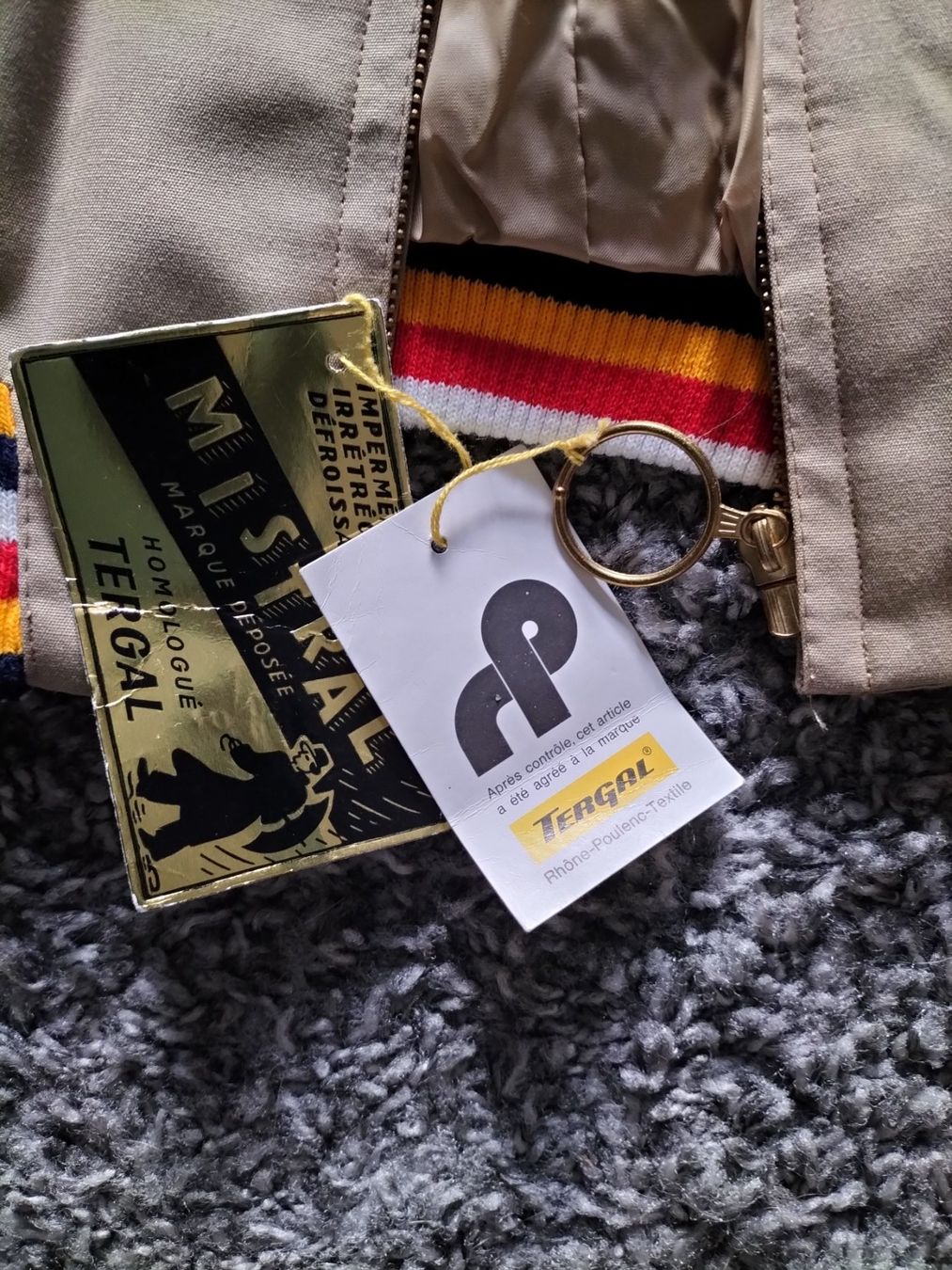 Giacche: traumhafte Vintage-Jacke – Nuovo (secondo la descrizione) da Pieterlen venduto da Plasticbox 2