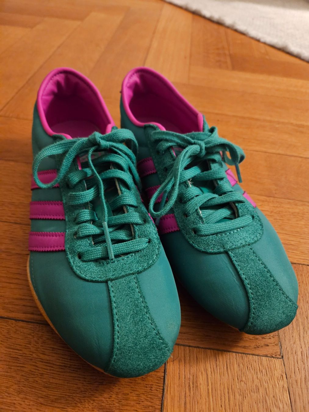 Adidas Herrenschuhe: Adidas Sneaker low 38 2/3 – Gebraucht aus Bern von Somanija 1