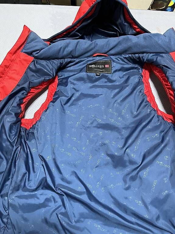 Gilet & Giacche senza maniche: Gilet rouge  – Usato da Pully venduto da yaa_rm7x 1