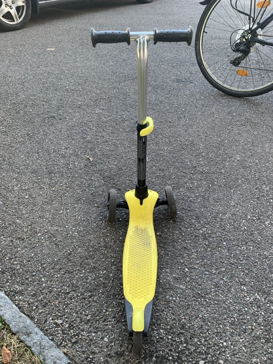Oxelo Kickboard: Gebrauchter gelber Oxelo-Dreirad-Roller – Usato da Allschwil venduto da nscendoni 2