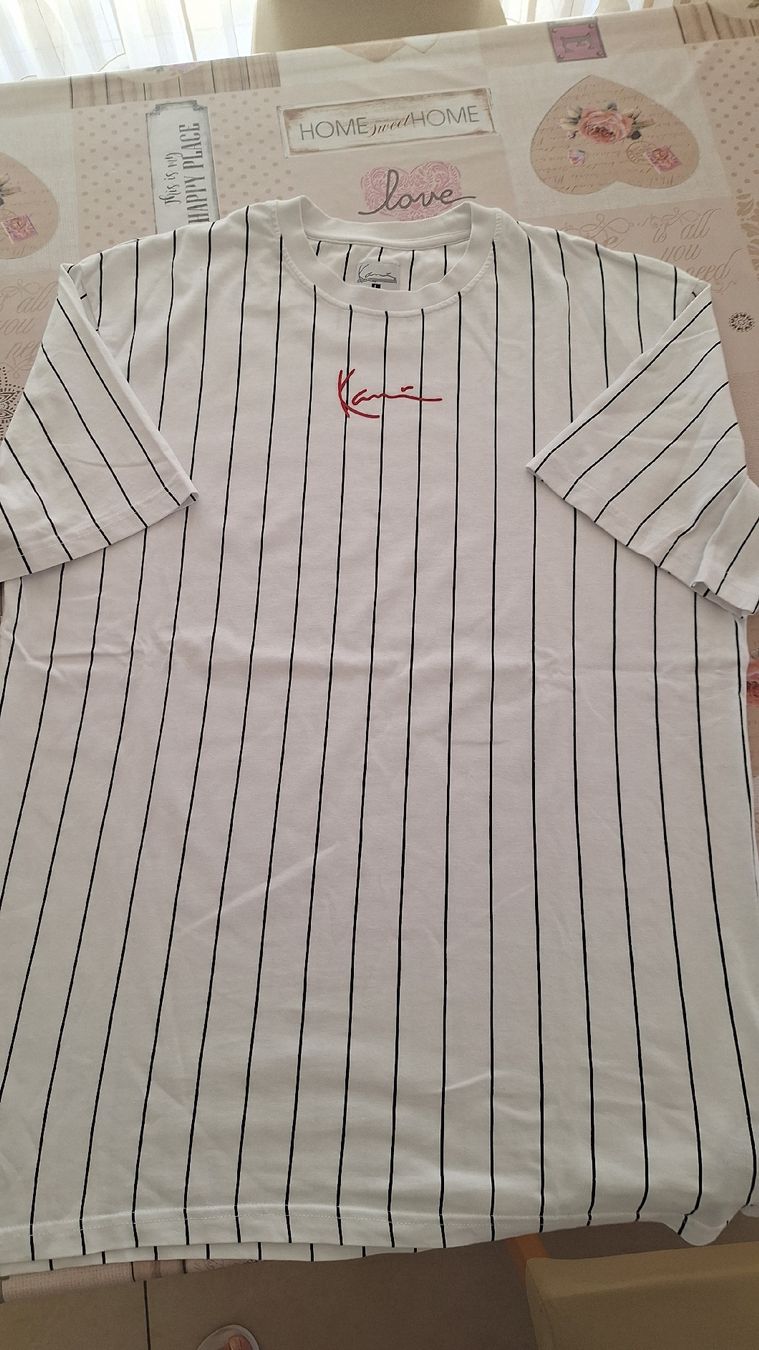 T-shirt: T'Shirt – Nuovo (secondo la descrizione) da Dintikon venduto da lec_89sx 1