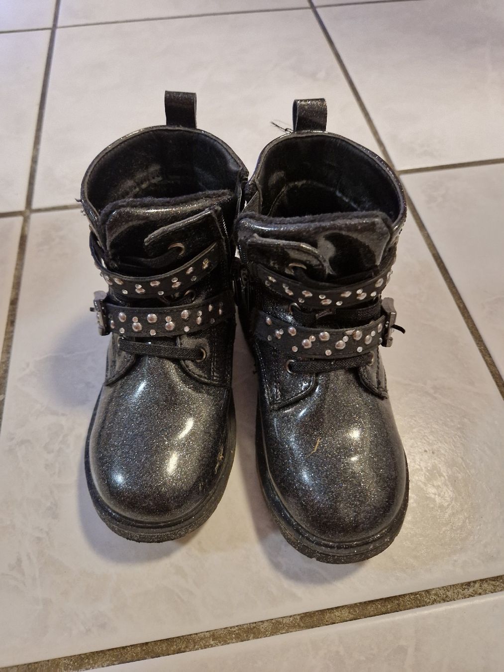 Chaussures filles: Schuhe – D'occasion à Aarburg par augenschmaus8