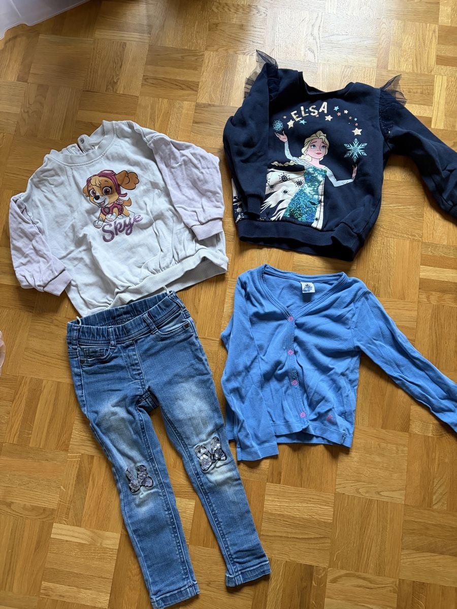 Lotti & Set di vestiti: Lot de vêtements 98-104 – Usato da Vuarrens venduto da mja_jk7b 1
