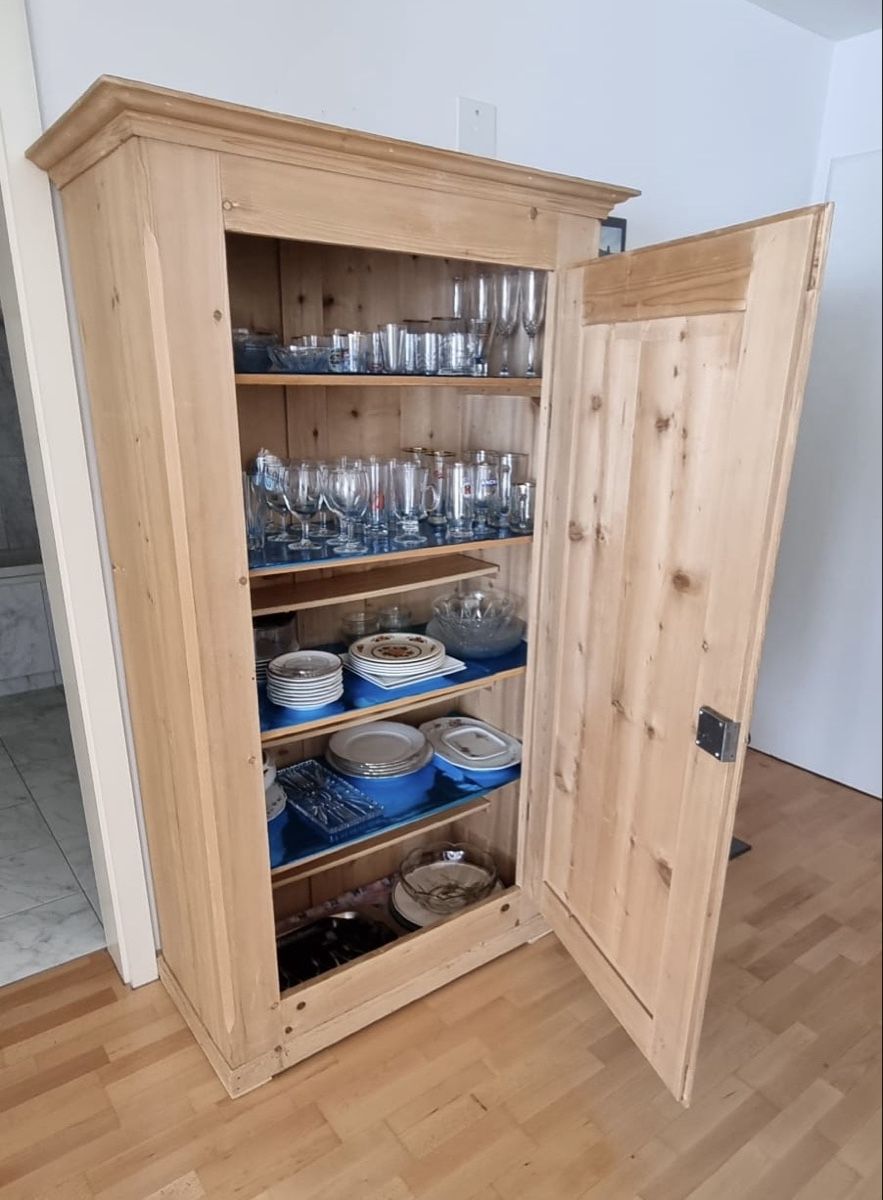 Armadi: Bauernschrank – Usato da St. Gallen venduto da GraceSchatz 1