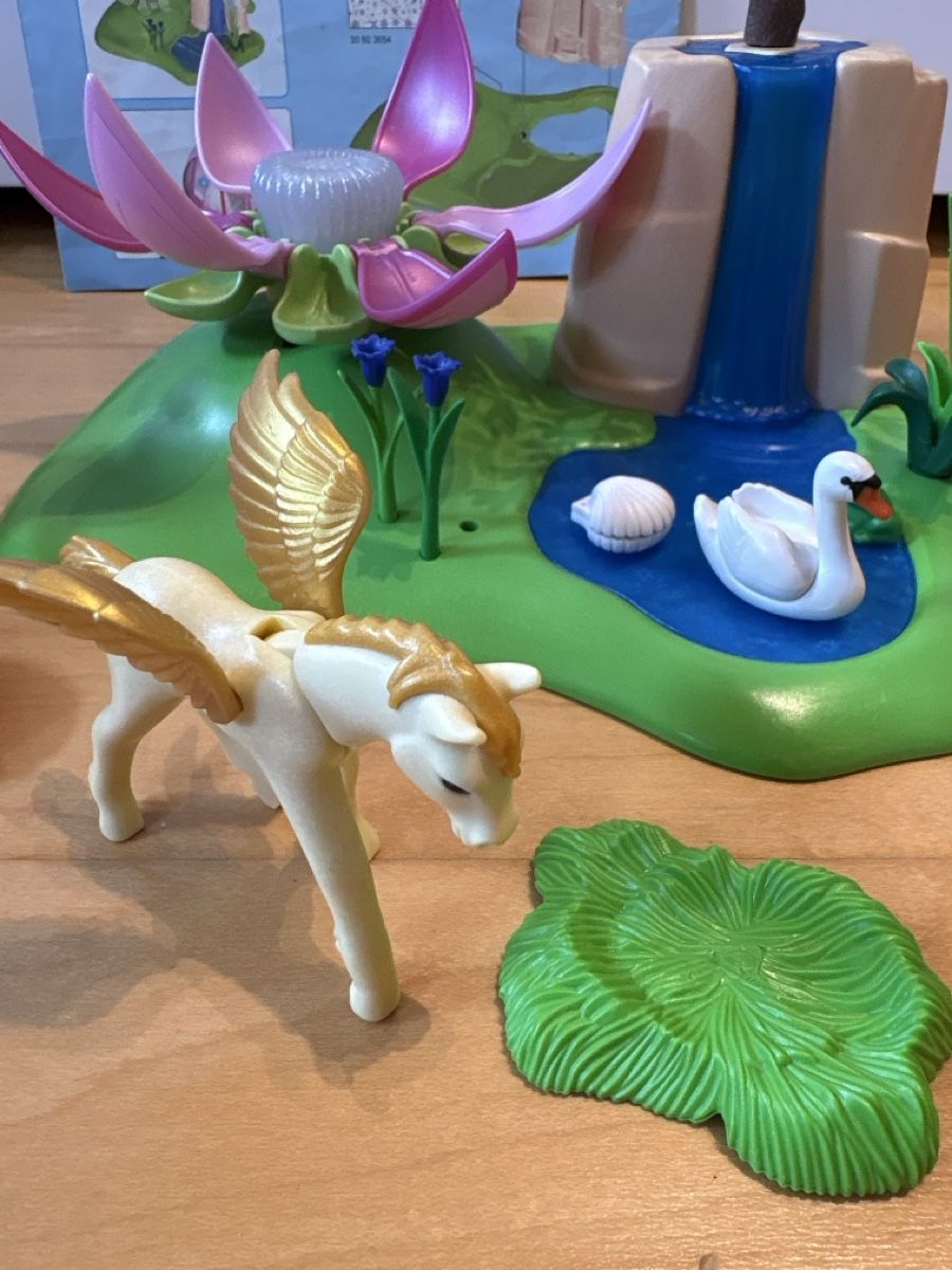 Playmobil Giocattoli: Playmobil 9135 Fee mit Pegasus und Blumen – Usato da Nottwil venduto da wasserlufterde 2