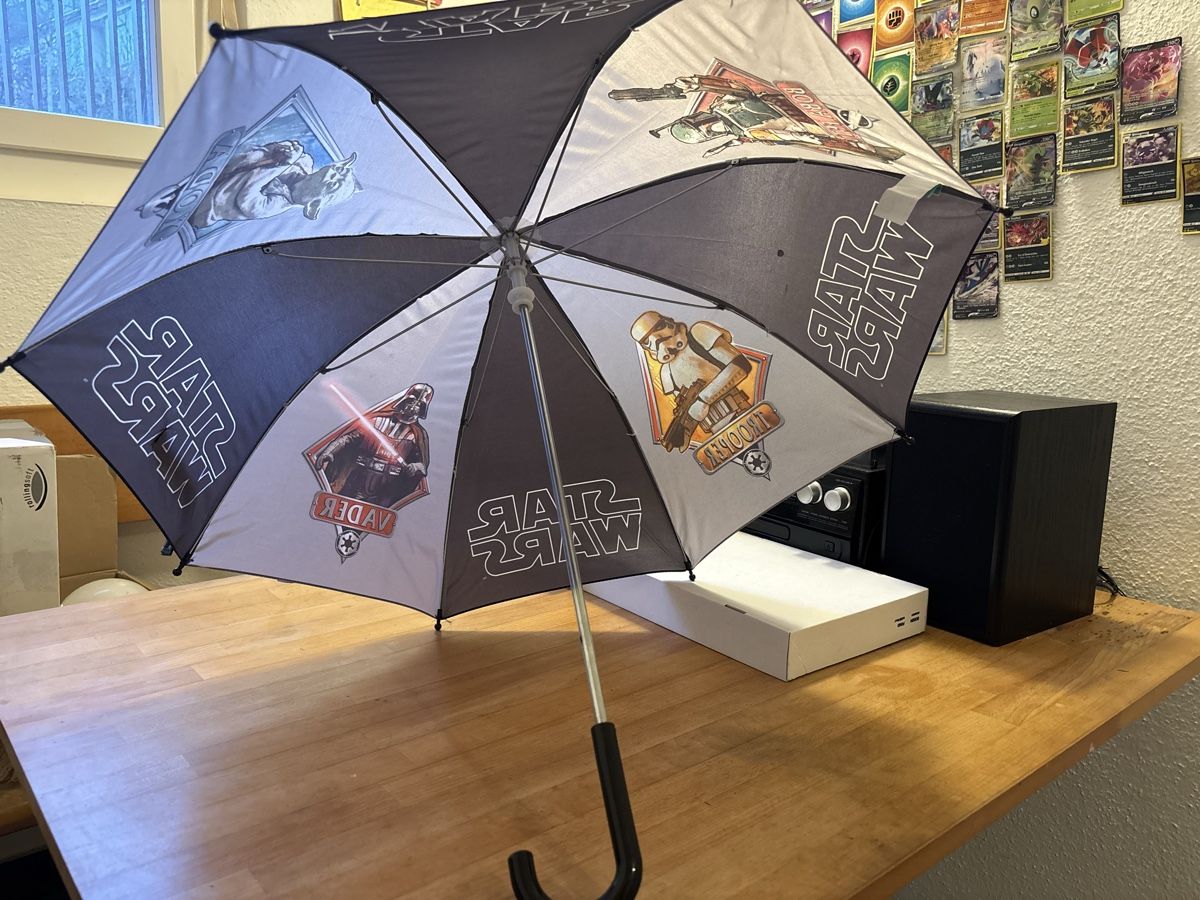 Sonstiges für Kind & Baby: Kinderschirm, Star Wars – Neu (gemäss Beschreibung) aus Zürich von s0u9 3