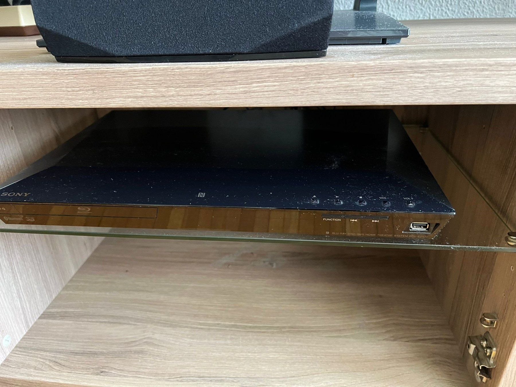 Meubles TV: TV Möbel Holz/Glas Top Zustand – D'occasion à Zürich par baracuda8048 2