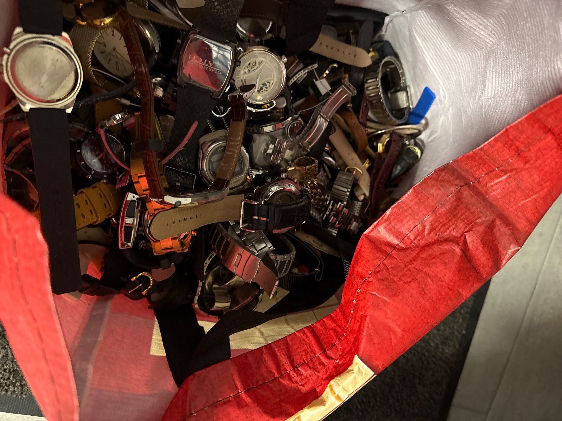 Orologi: Sack mit Uhren Handaufzug/Quarz/Automatic – Usato da Pfeffingen venduto da Allhandelklgwatches 1