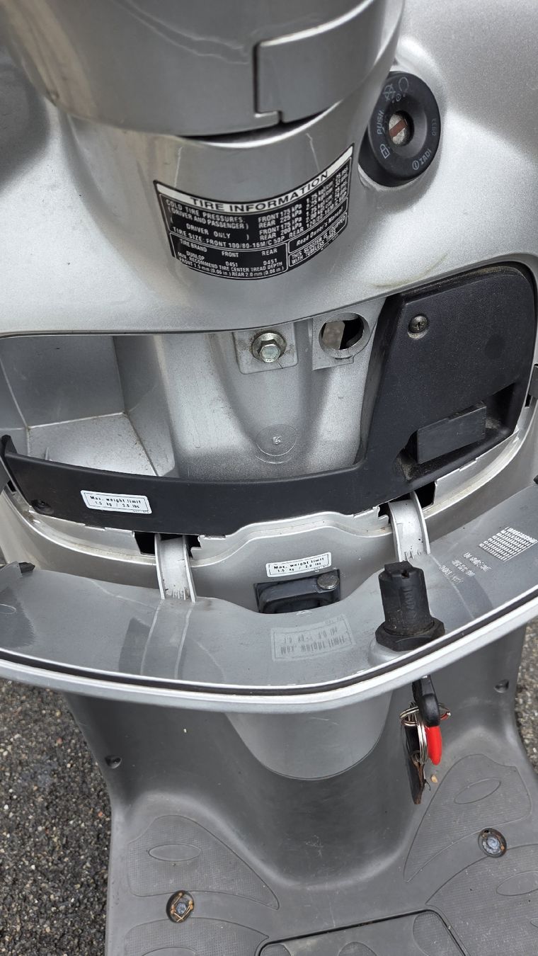 Honda Scooters: Roller Honda SH125 - defekt – Defekt aus Ebmatingen von and_wlz9 5